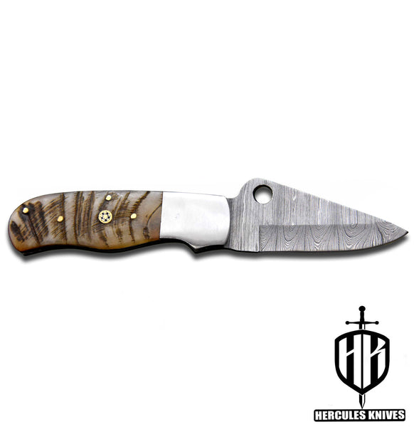C632-EDC Pocket Folding Knife, Made of Custom Hand Forged Damascus Steel With Rams Horn Handle and Leather Sheath