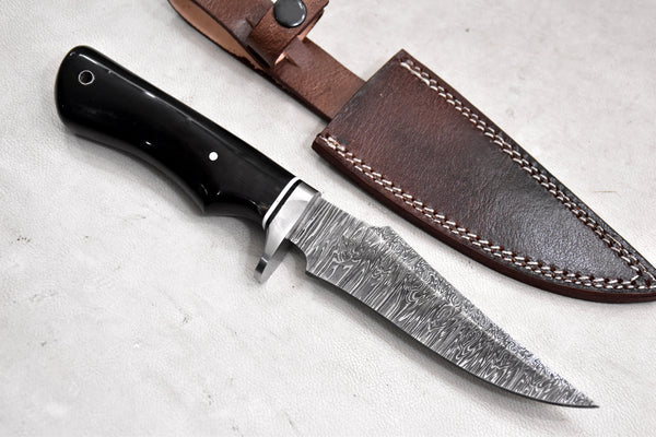 T264-Custom Hand Forged Damascus Steel Fixed Blade Camping Hunting Knife with Horn Handle | Handmade | Leather Sheath