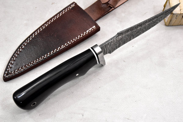 T264-Custom Hand Forged Damascus Steel Fixed Blade Camping Hunting Knife with Horn Handle | Handmade | Leather Sheath